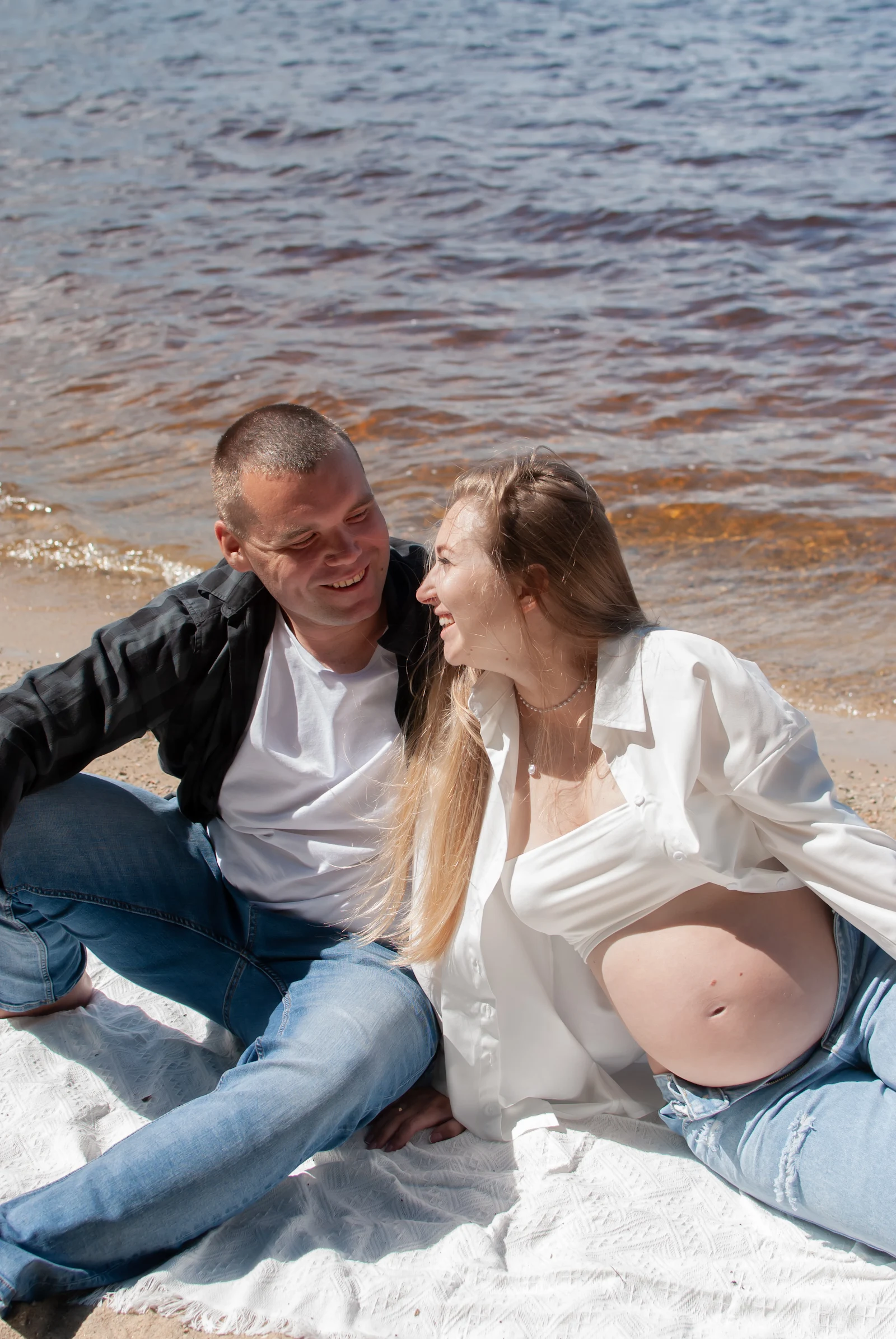 Parfotografering i kveldslys i Halden